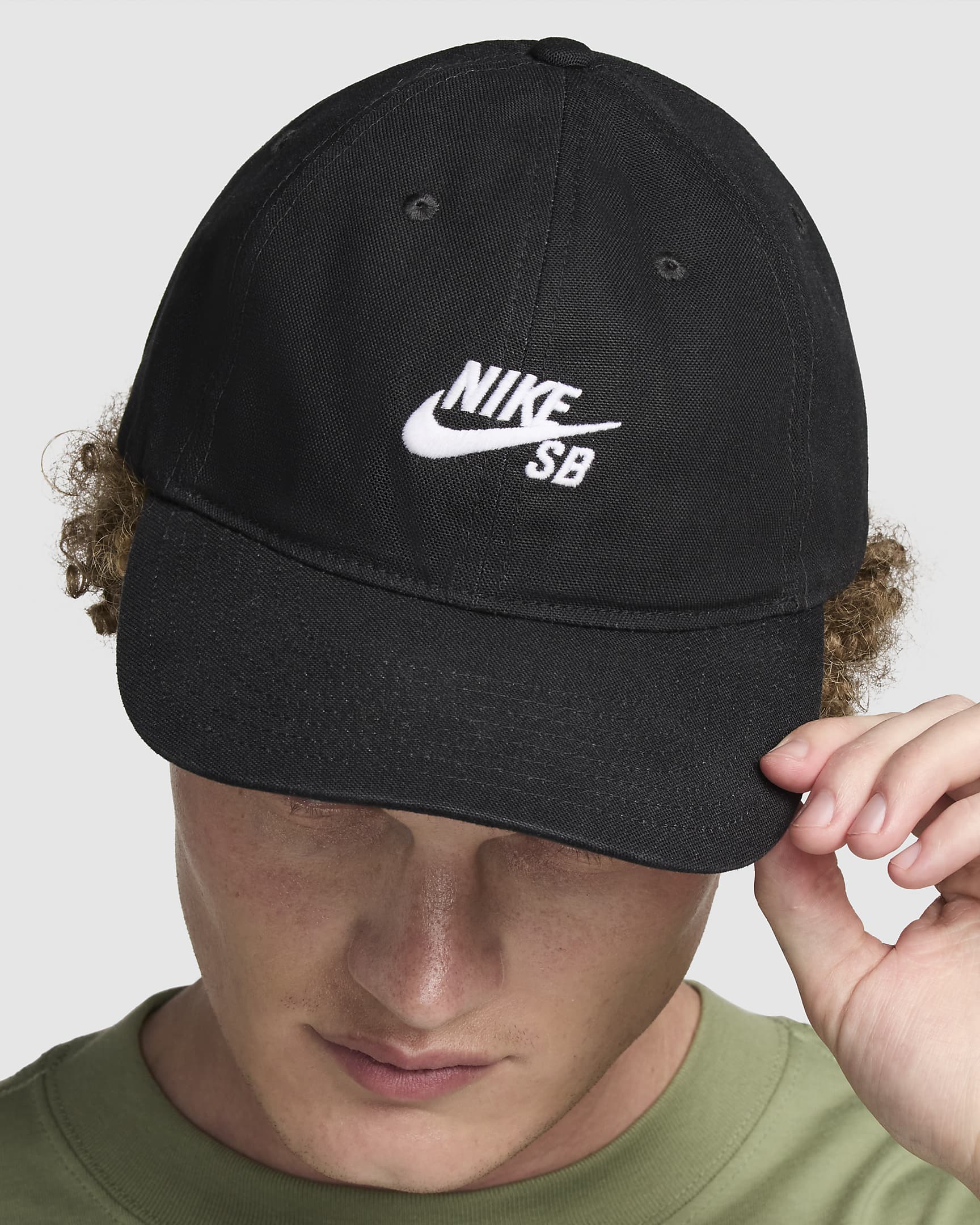 Nike Club Cap - (Black/White)
