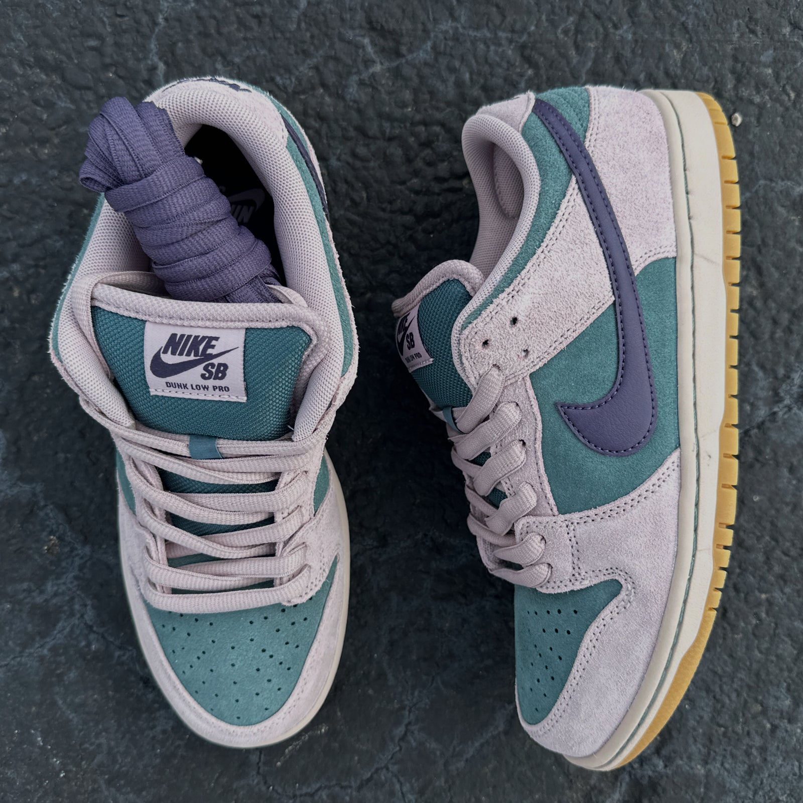 NIKE SB DUNK LOW MINERAL SLATE